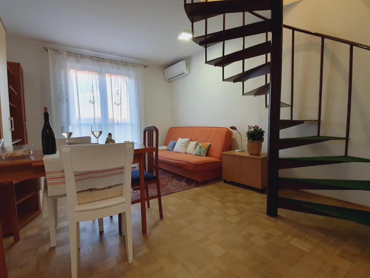 Apartment Gracijela Porec Ngoại thất bức ảnh